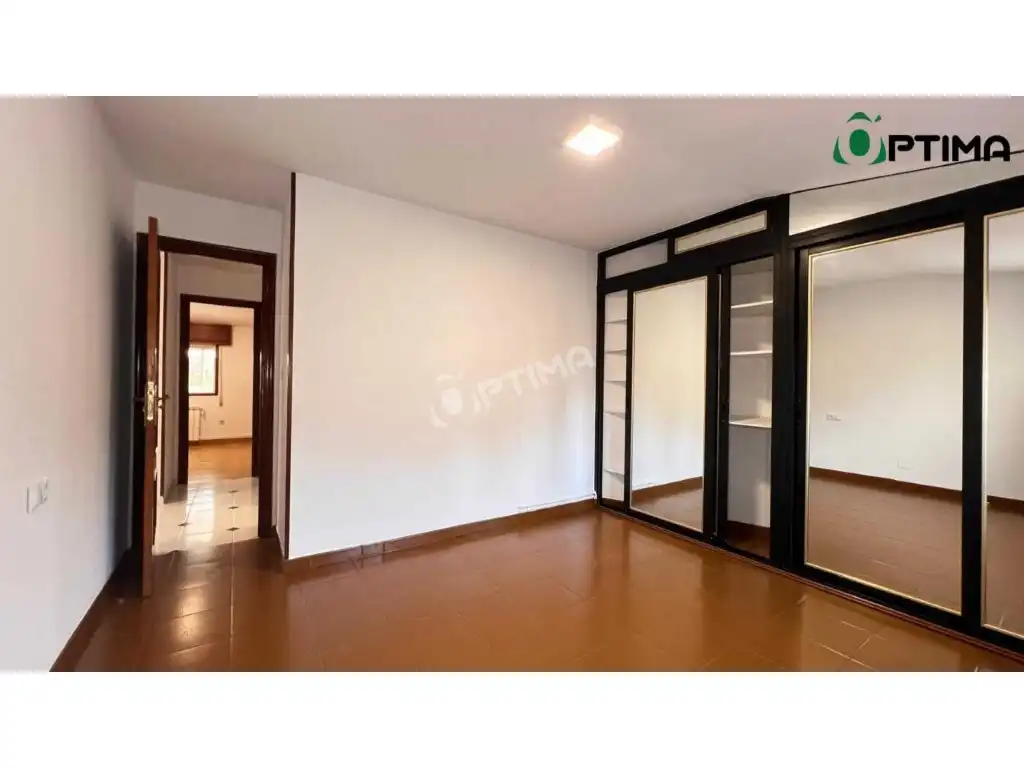Piso en venta en Oroso