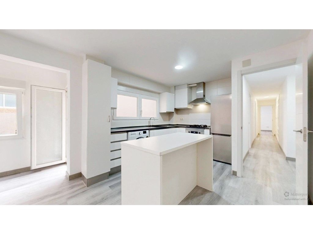 Piso en venta en Calle Germanies, Zona Avenida al Vedat