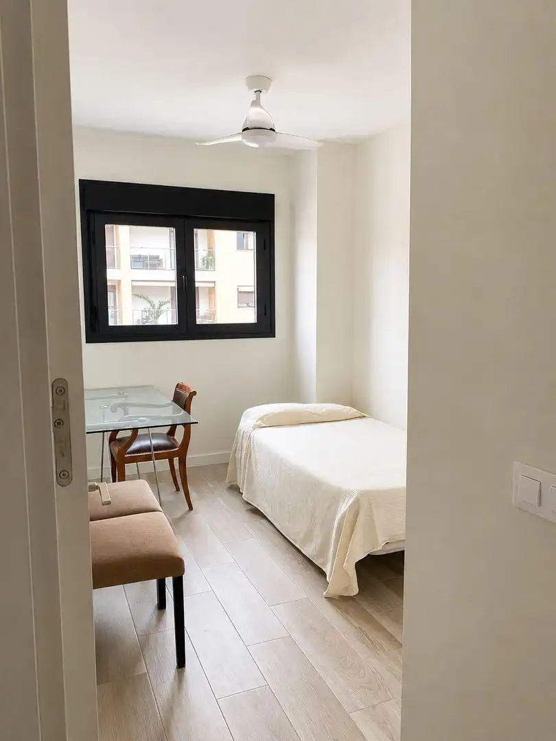 Bedroom of Flat for rent in Córdoba  with Heating, Terrace and Storage room