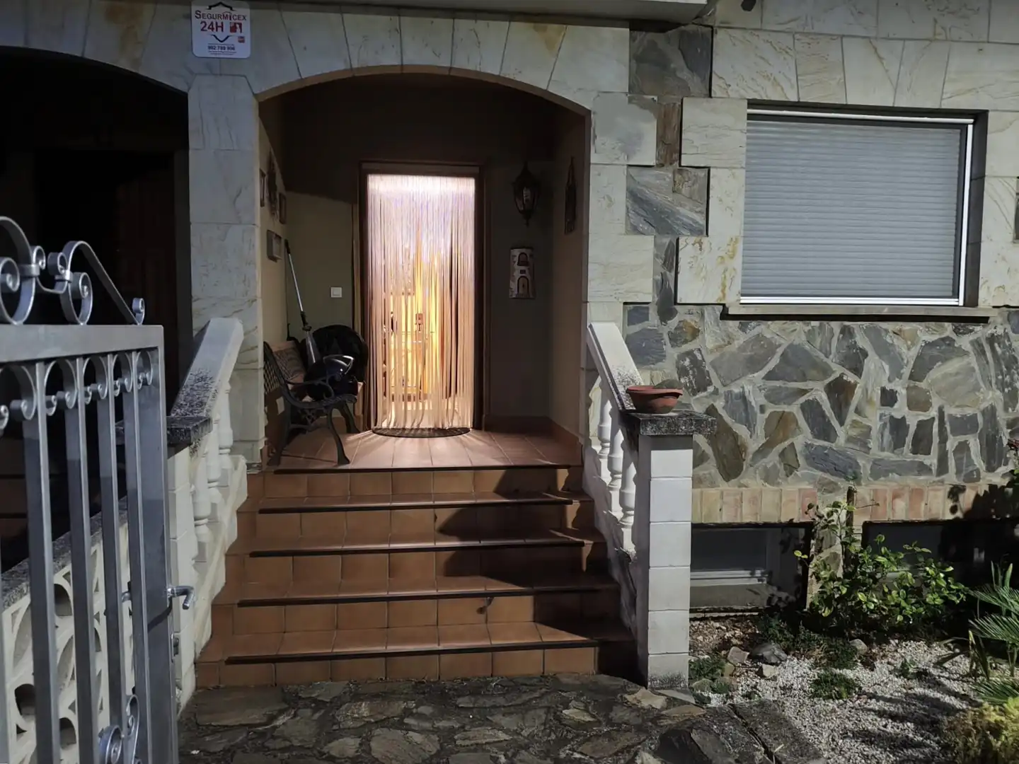 Casa adosada en venta en Zarratón con Calefacción, Terraza y Amueblado