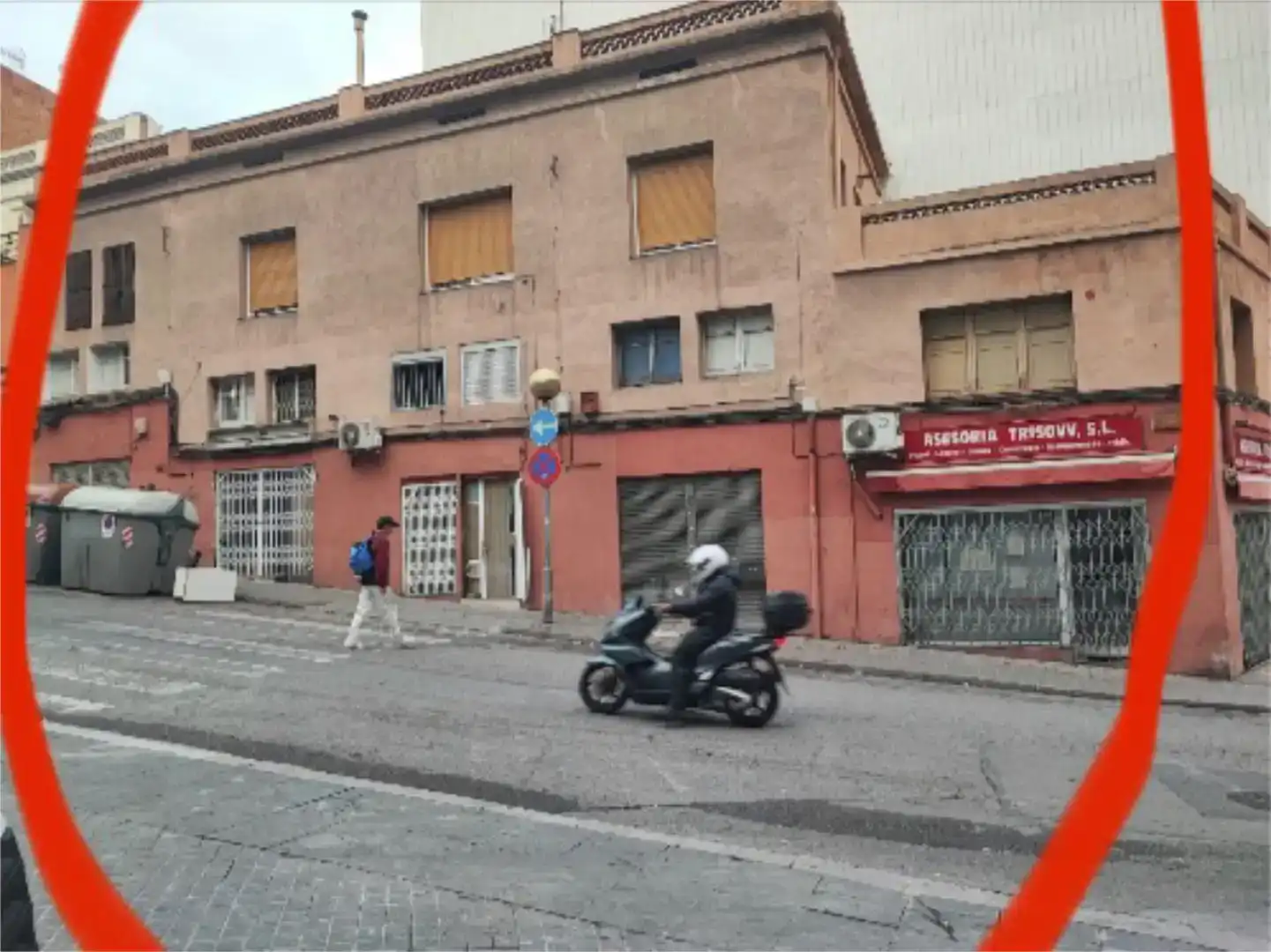 Vista exterior de Casa adosada en venda en Badalona