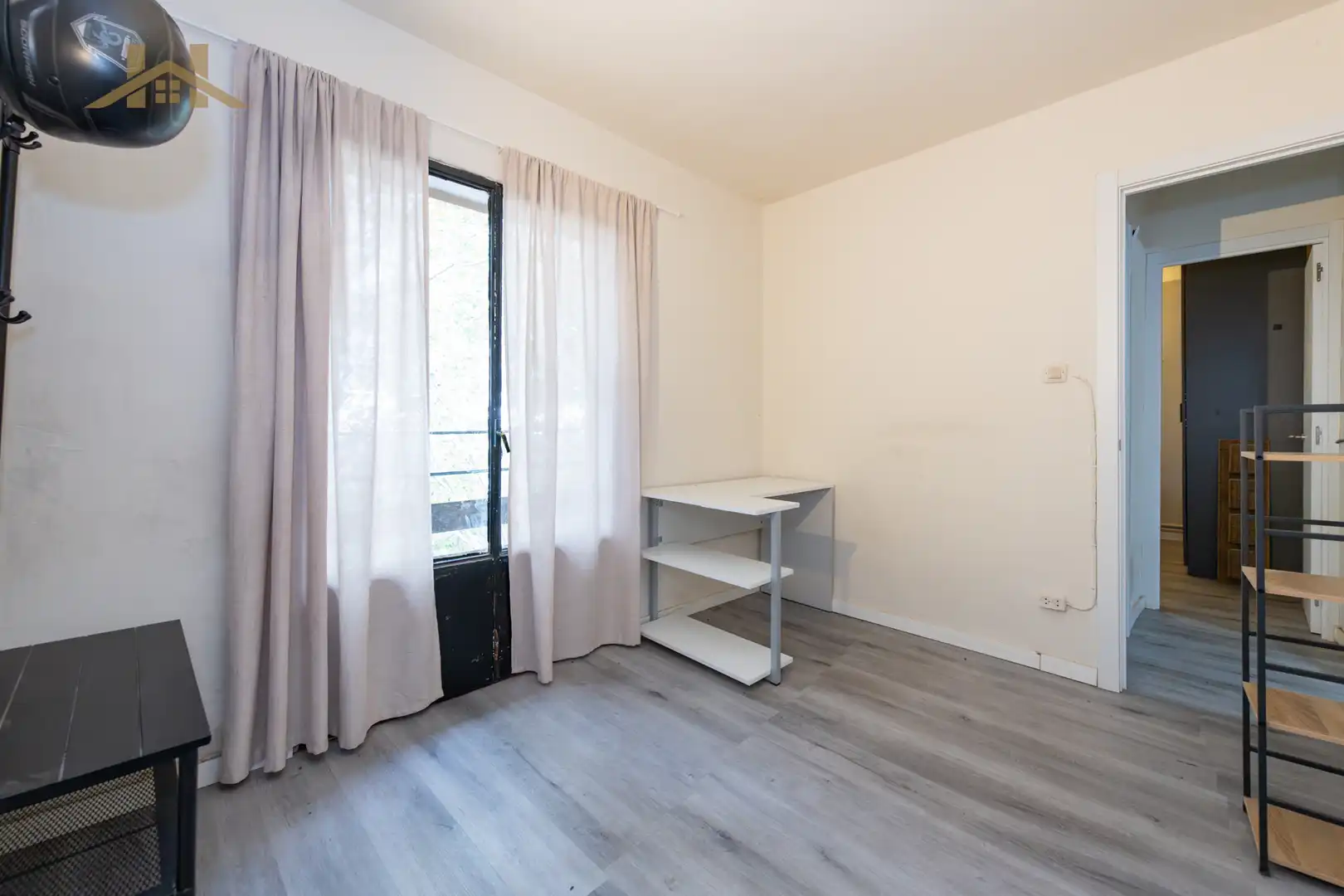Habitación de Casa adosada en venta en Miraflores de la Sierra con Calefacción, Jardín privado y Trastero
