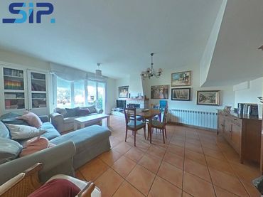 House with balcony for sale in Font-rubí