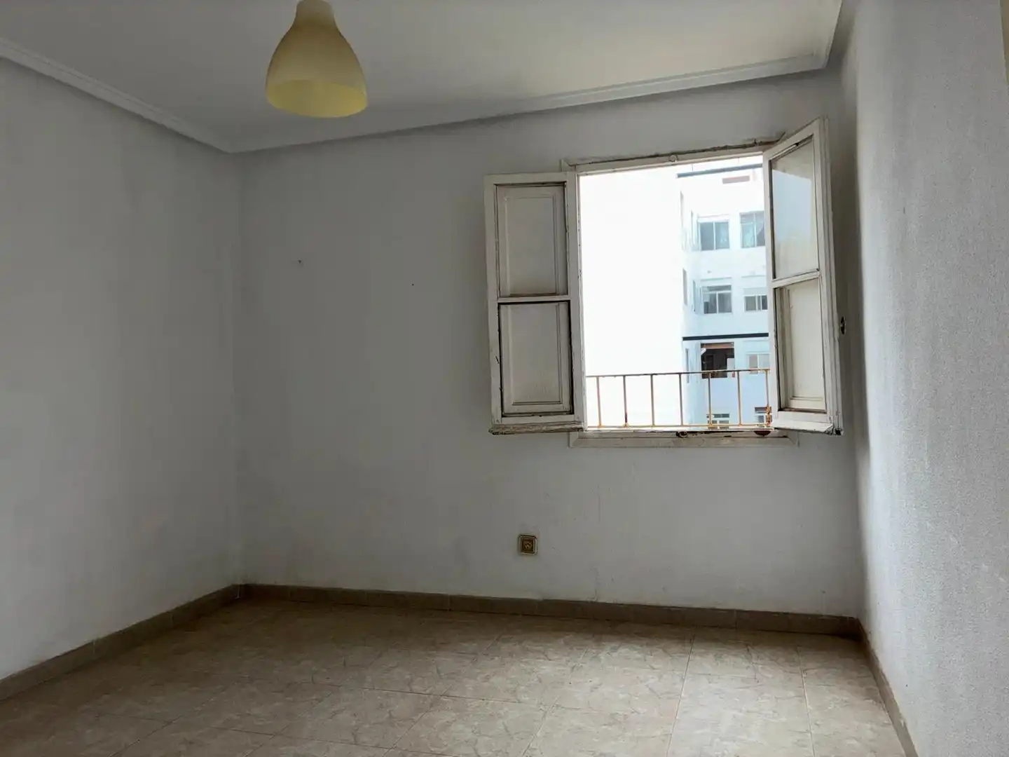 Schlafzimmer von Wohnung zum Verkauf in Elche / Elx