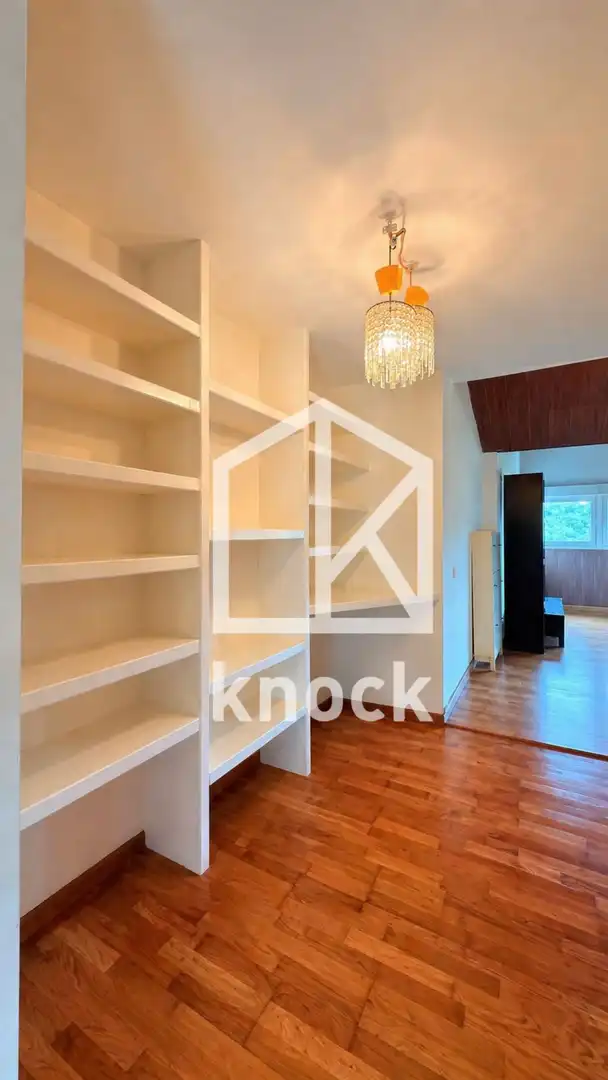 Casa o xalet en venda en Oviedo  amb Calefacció, Parquet i Terrassa