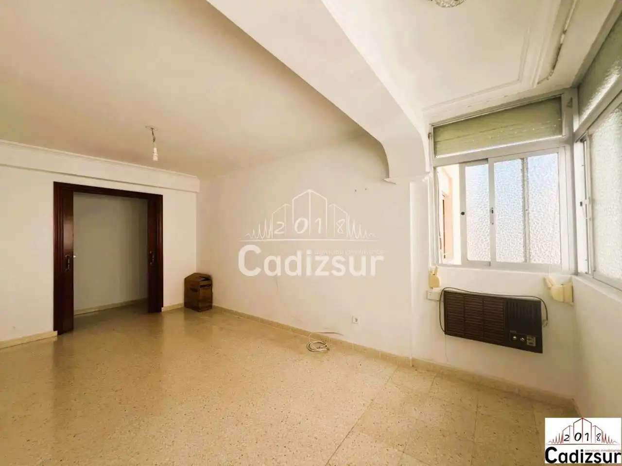 Schlafzimmer von Wohnungen zum Verkauf in Cádiz mit Klimaanlage und Alarm