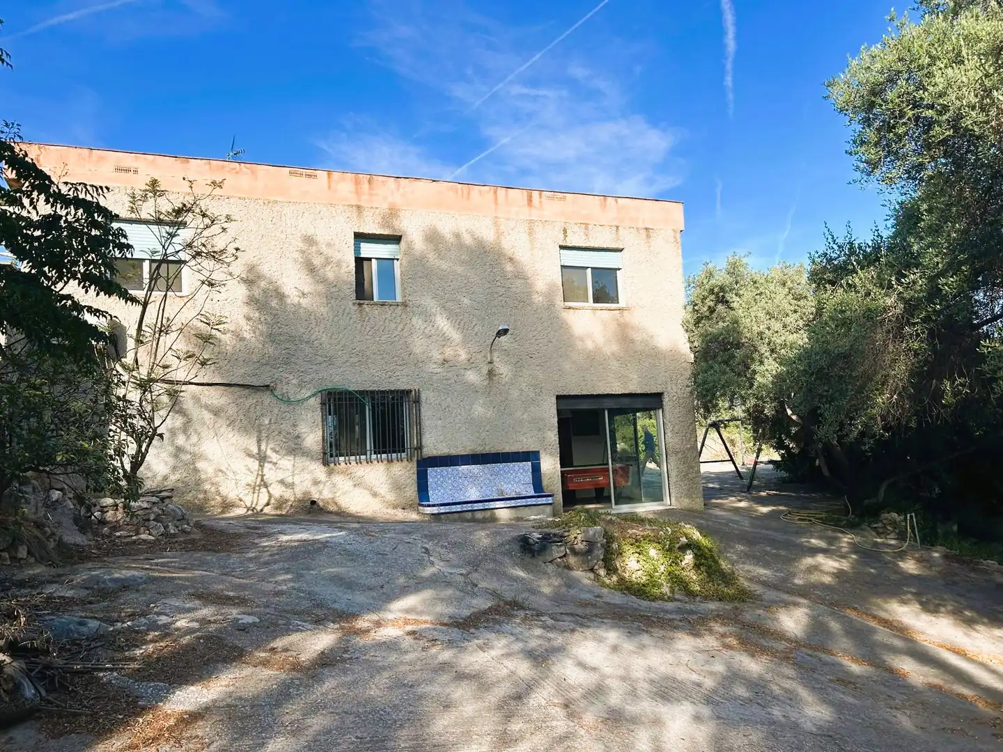 Vista exterior de Casa o xalet en venda en Olocau amb Aire condicionat, Terrassa i Moblat