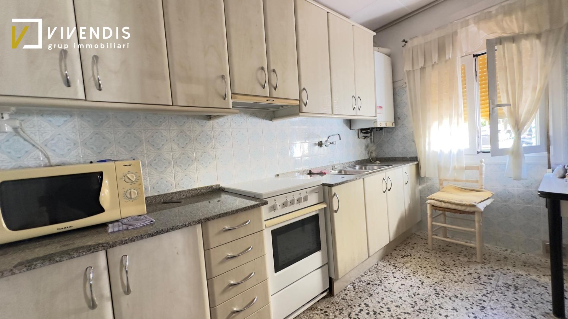 Cuina de Casa o xalet en venda en  Lleida Capital amb Calefacció