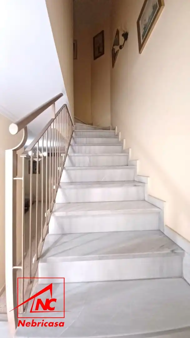 Casa o chalet en venta en El Cuervo de Sevilla con Aire acondicionado, Terraza y Trastero