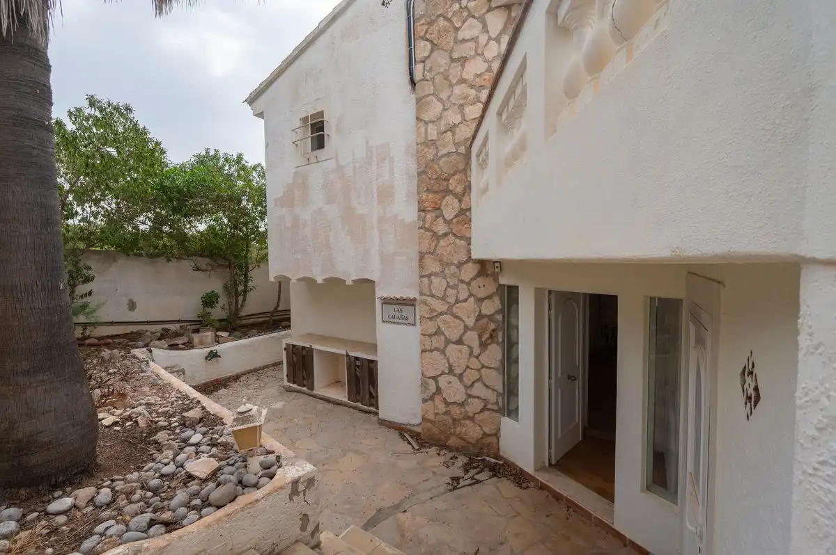 Vista exterior de Casa o xalet en venda en Sant Josep de sa Talaia amb Calefacció, Jardí privat i Terrassa