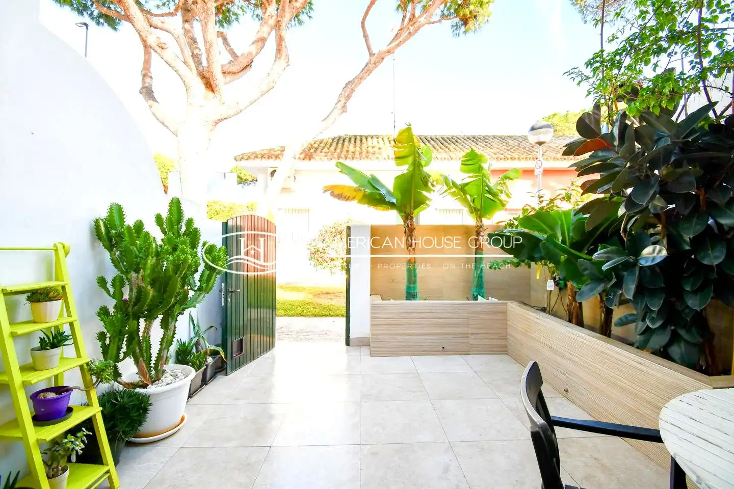 Terrassa de Casa o xalet en venda en Chiclana de la Frontera amb Aire condicionat, Jardí privat i Terrassa