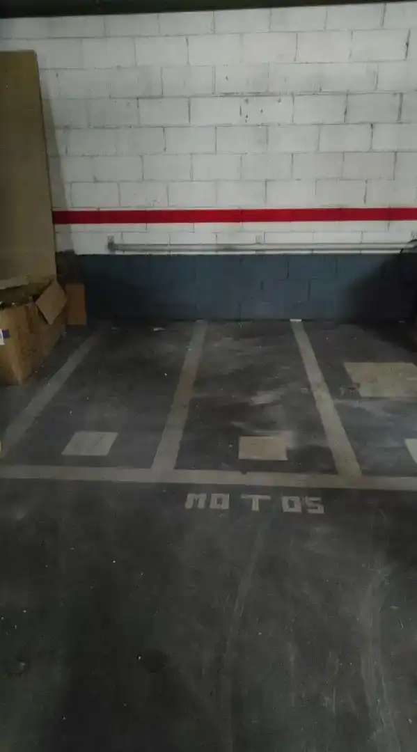 Parkplatz von Garage zur Miete in Gijón 