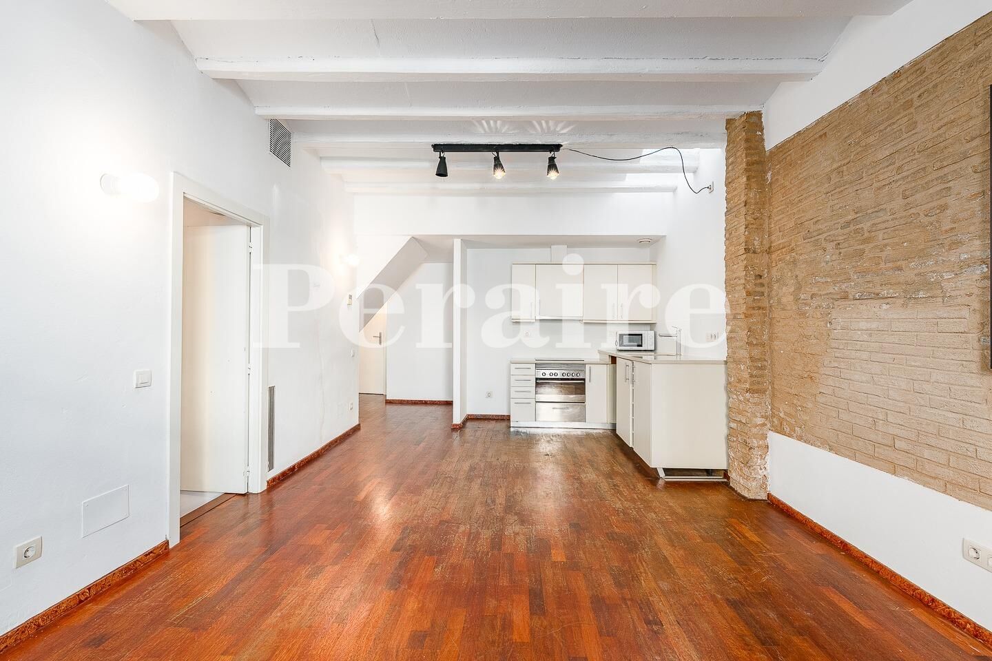 Cuina de Àtic en venda en  Barcelona Capital amb Aire condicionat, Calefacció i Terrassa