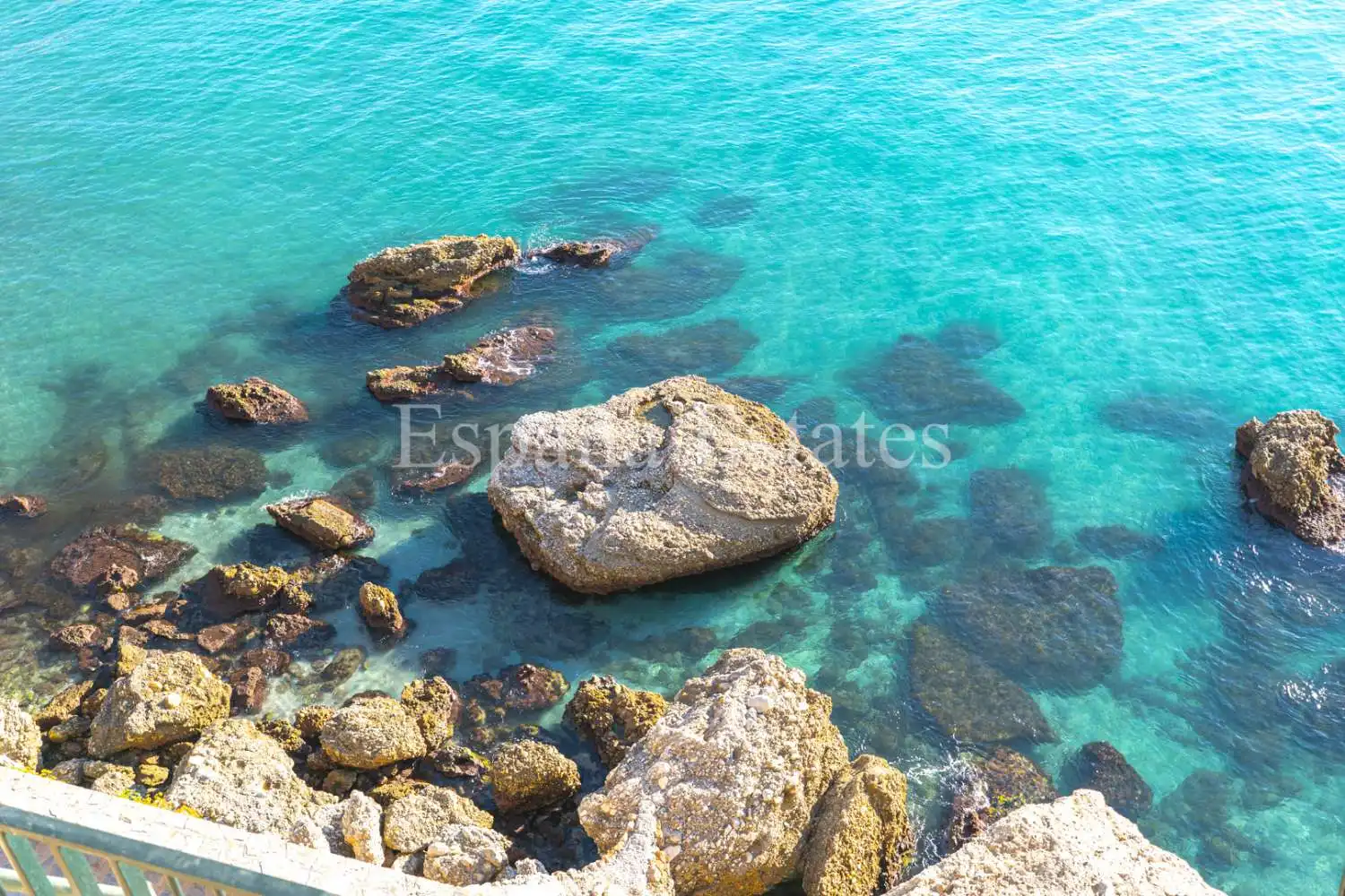 Vista exterior de Casa adosada en venta en Nerja con Aire acondicionado, Calefacción y Terraza
