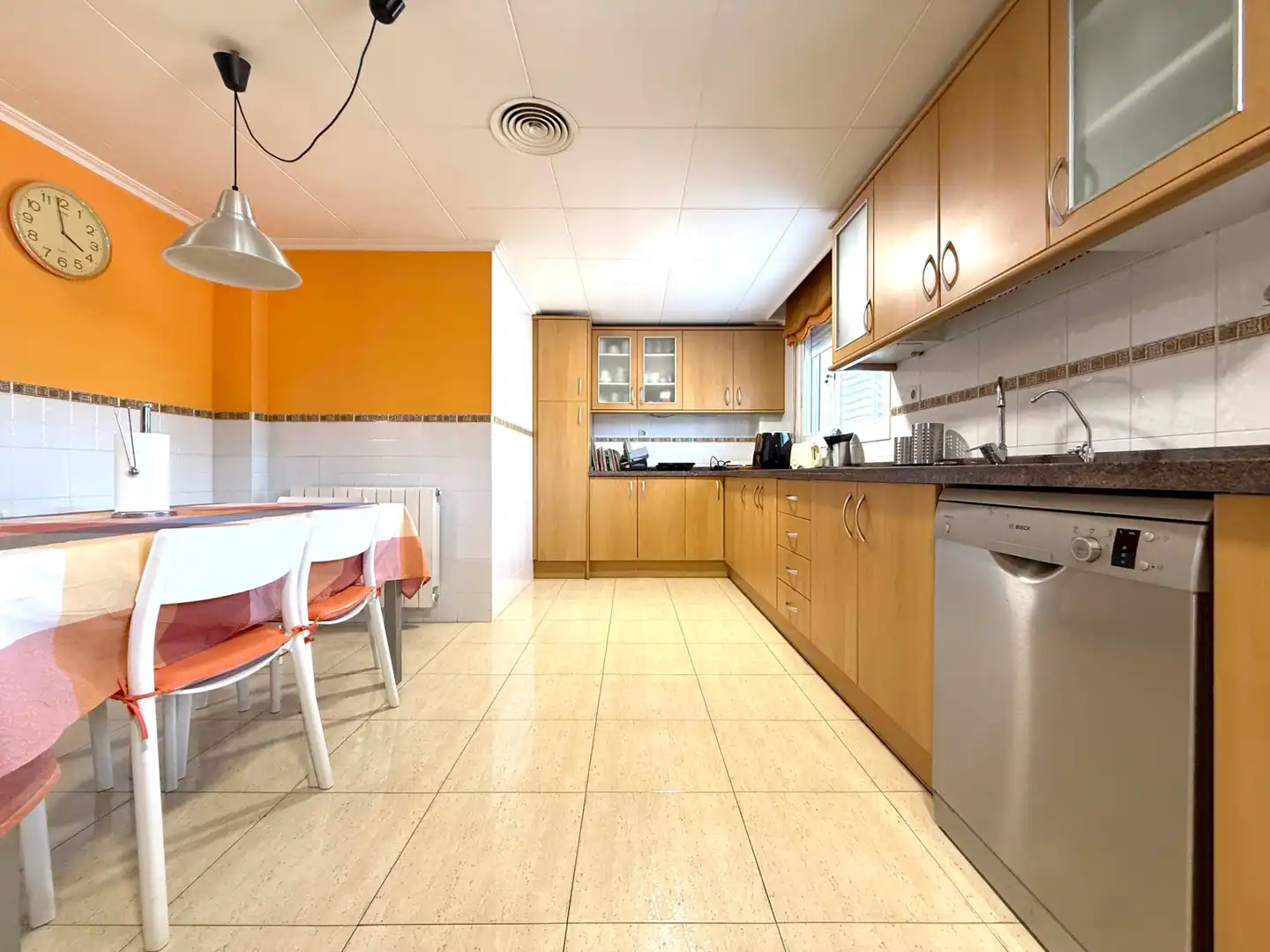 Casa a schiera con terrazza in vendita a Carrer de Vinebre, imagen 13