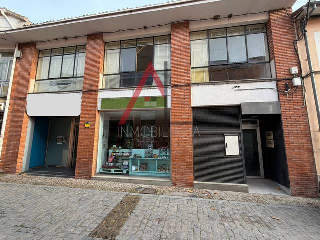Local comercial en Venta en Calle Joaquina Ruiz, 9 en Coca