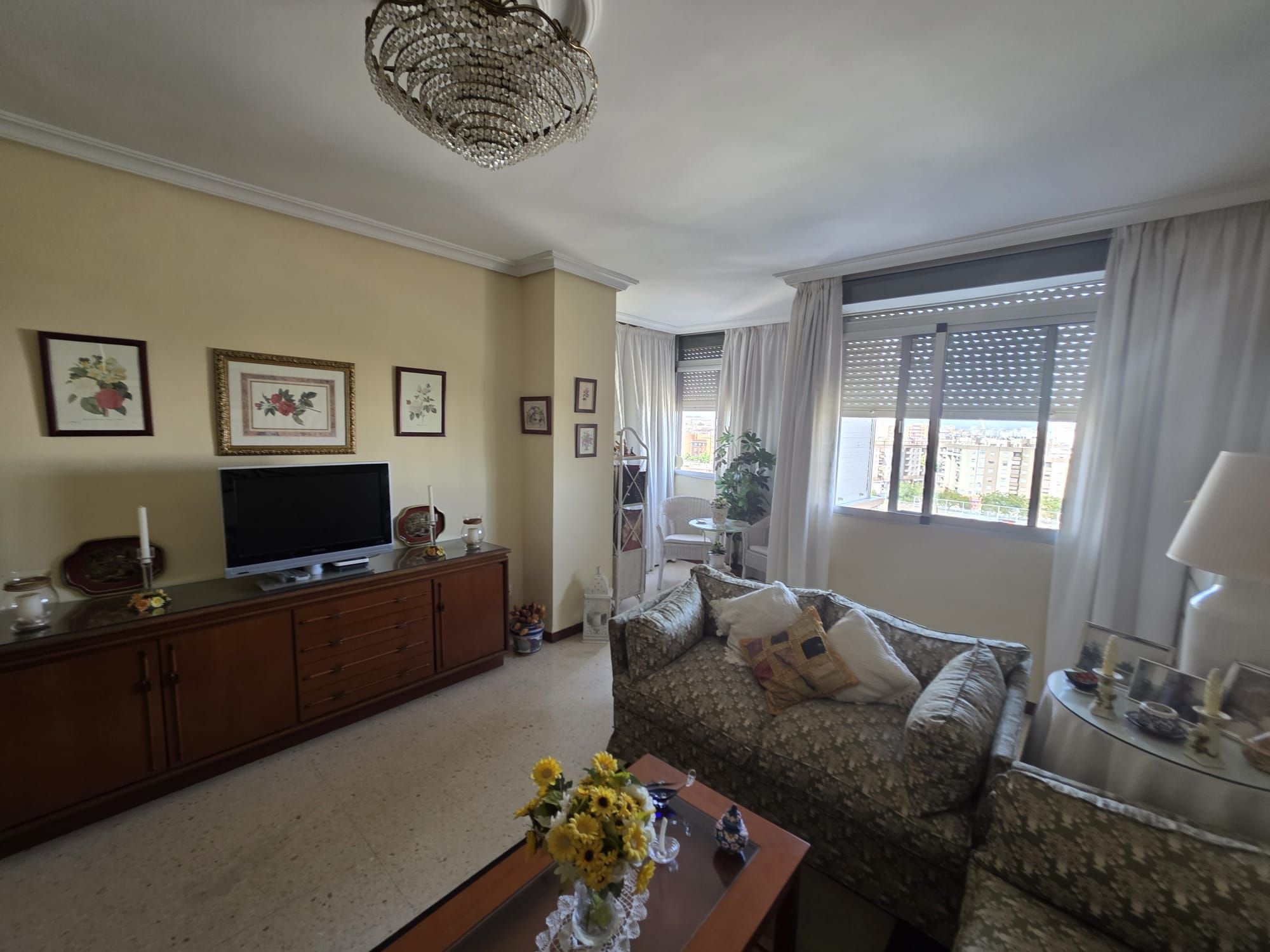 Sala d'estar de Pis en venda en  Sevilla Capital