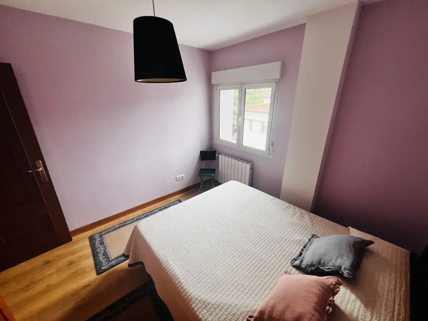Schlafzimmer von Wohnung zum Verkauf in Colindres mit Heizung, Parkett und Terrasse