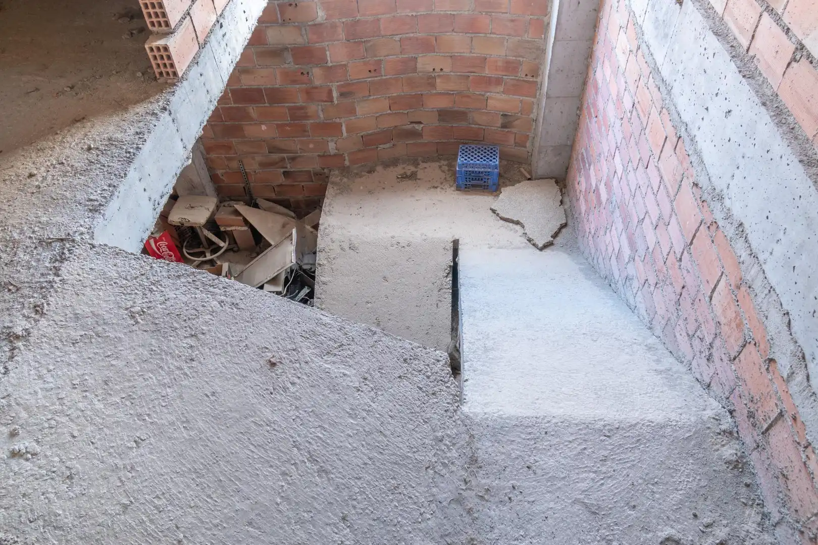 Buildings for sale in La Peza
