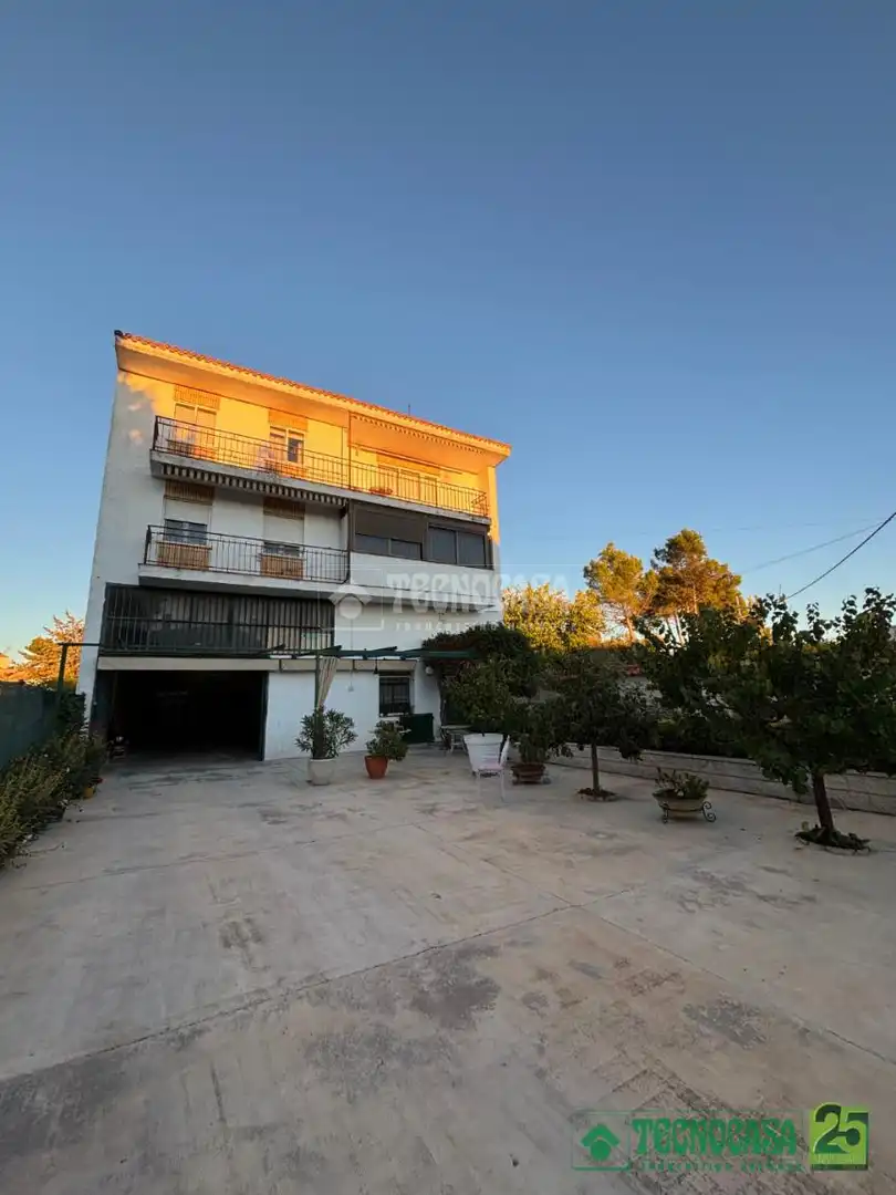 Vista exterior de Pis en venda en Campos del Paraíso amb Terrassa i Balcó