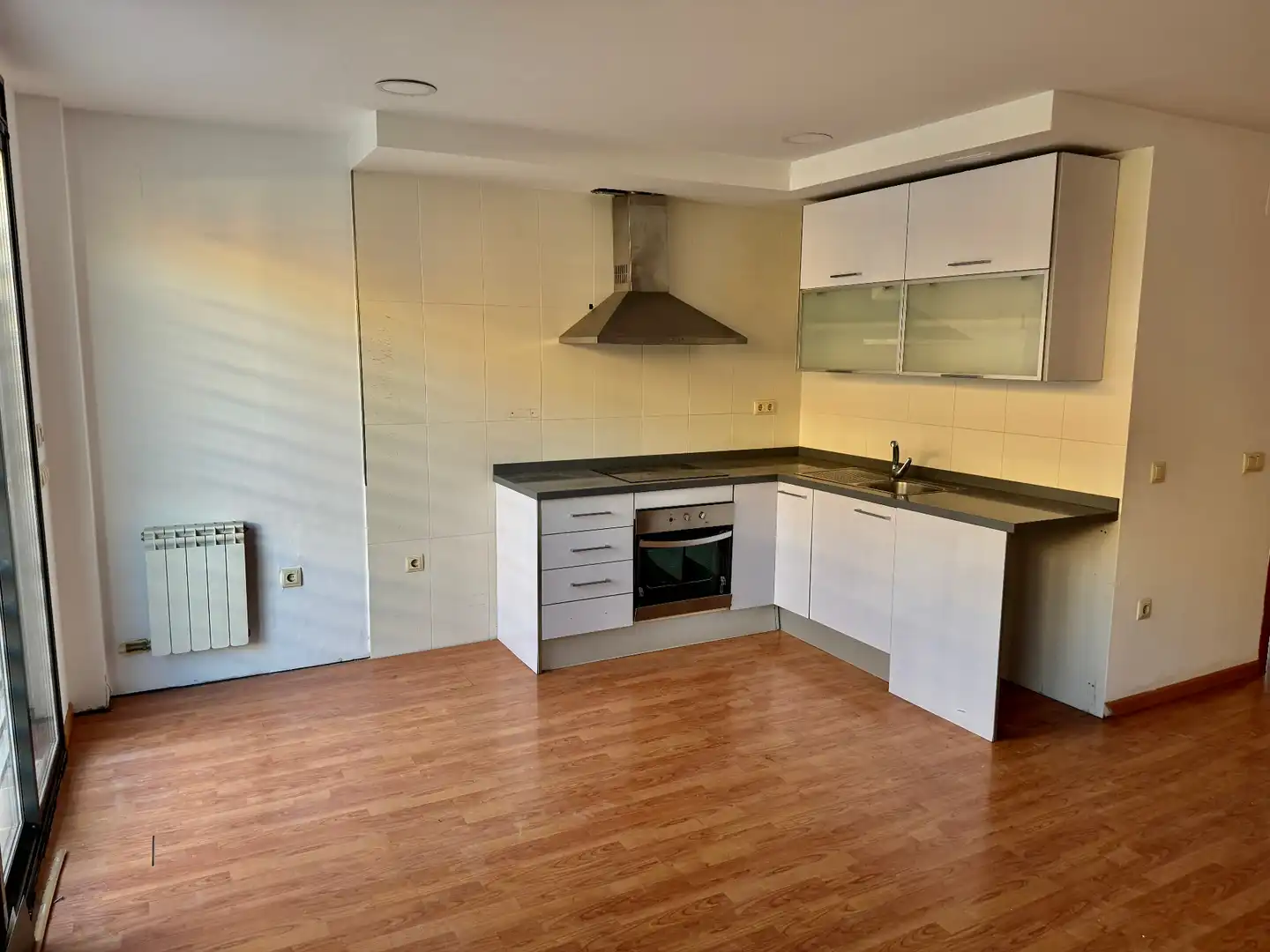 Küche von Einfamilien-Reihenhaus zum Verkauf in Reus mit Parkett und Terrasse