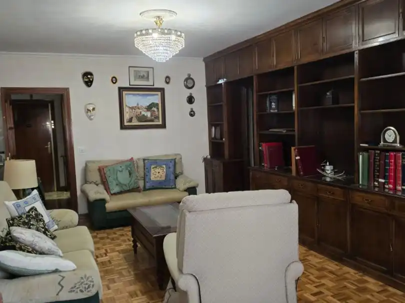 Sala de estar de Piso en venta en  Madrid Capital