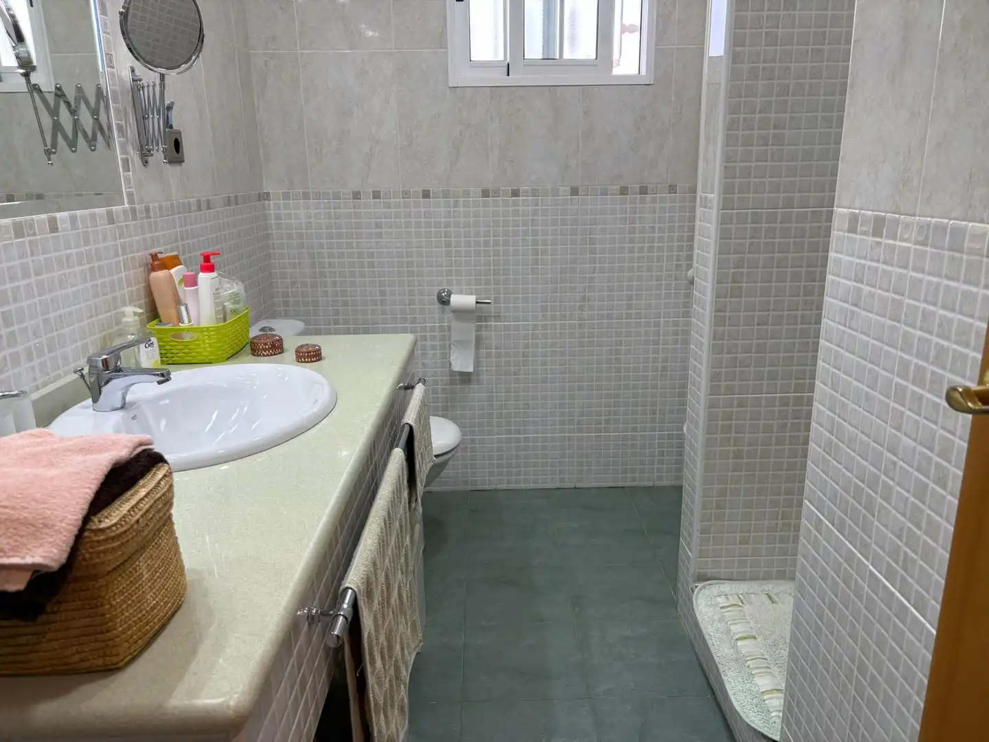 Bathroom of Houses for sale in Elche / Elx  with Private garden and Swimming Pool