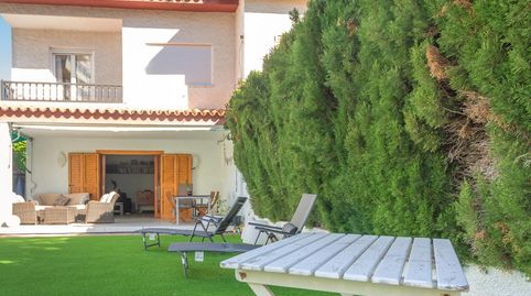 Foto 2 de Casa adosada de alquiler en Carrer la Corte, Torreón - La Almadraba, Benicasim / Benicàssim