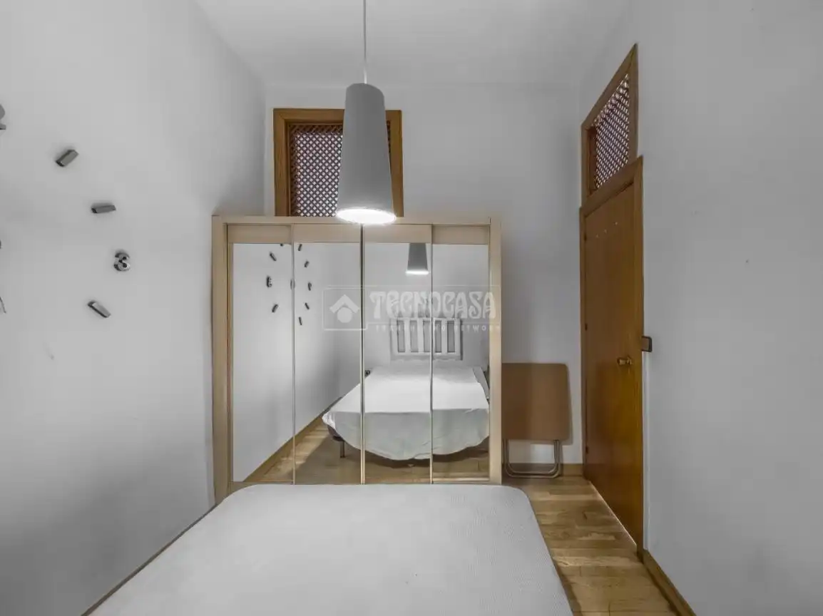 Habitación de Piso en venta en Madrid con Calefacción