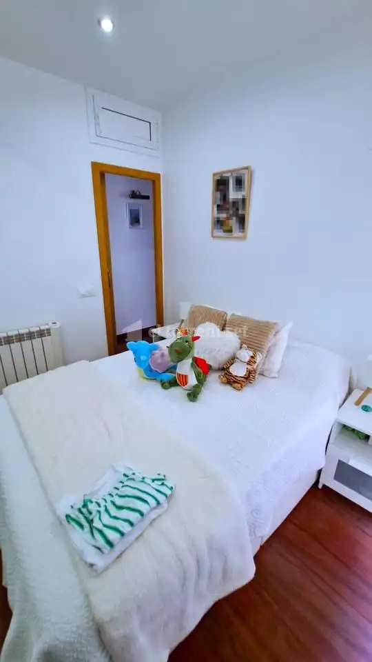 Dormitori de Pis en venda en Mataró amb Aire condicionat, Parquet i Balcó