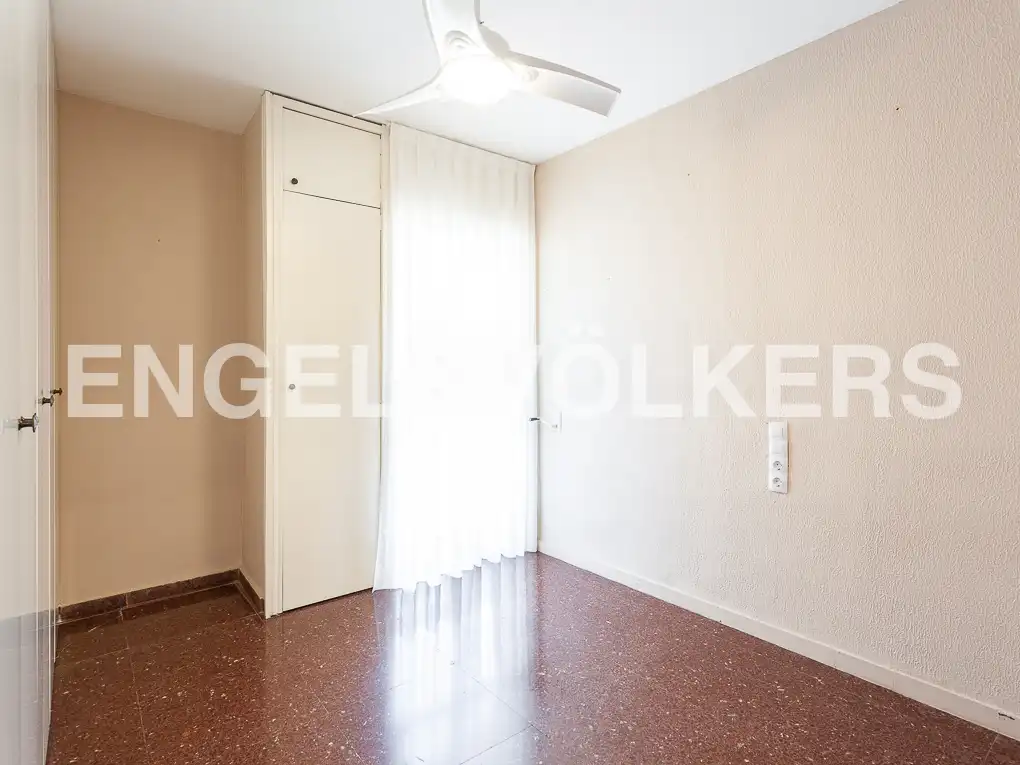 Flat for rent in Valencia  with Air Conditioner, Heating and Terrace