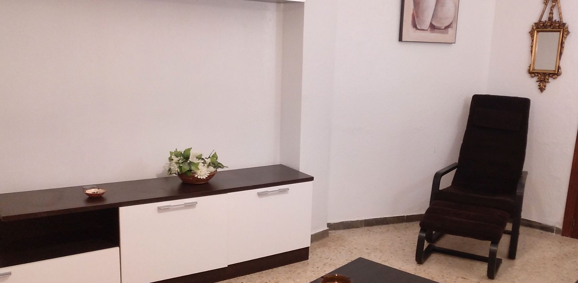 Sala d'estar de Pis de lloguer en  Zaragoza Capital amb Calefacció, Moblat i Forn