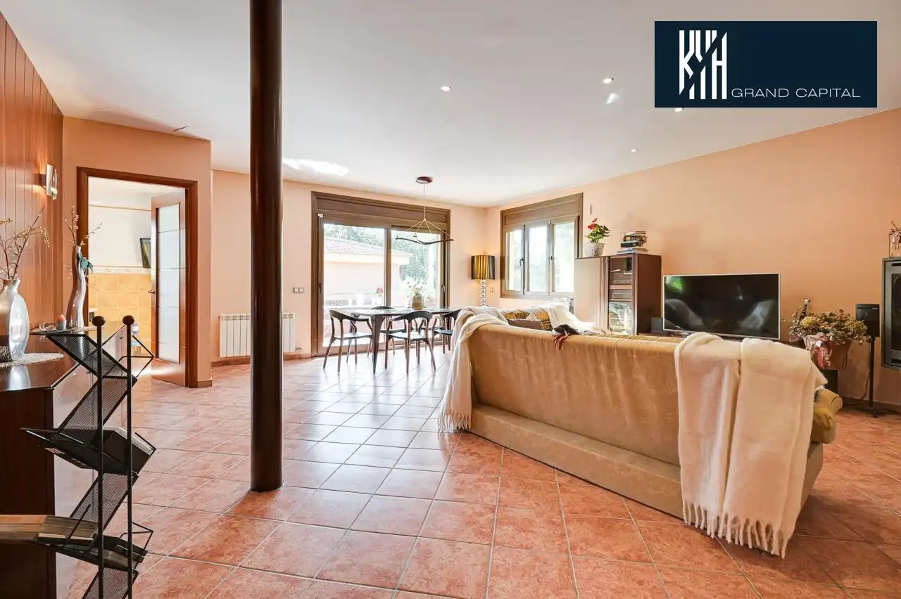 Casa con terraza en venta en Urbanització Llac del Cigne, imagen 16