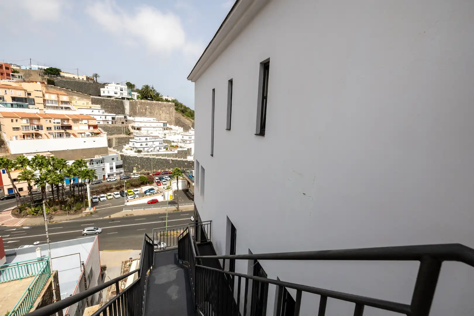 Vista exterior de Casa o xalet en venda en Las Palmas de Gran Canaria amb Aire condicionat, Terrassa i Moblat