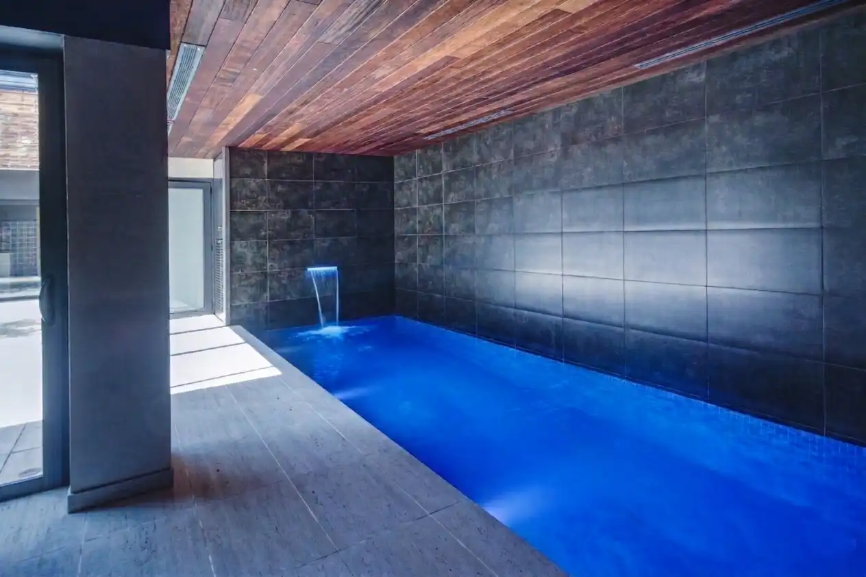 Schwimmbecken von Haus oder Chalet zum Verkauf in Sant Cugat del Vallès mit Klimaanlage, Heizung und Privatgarten