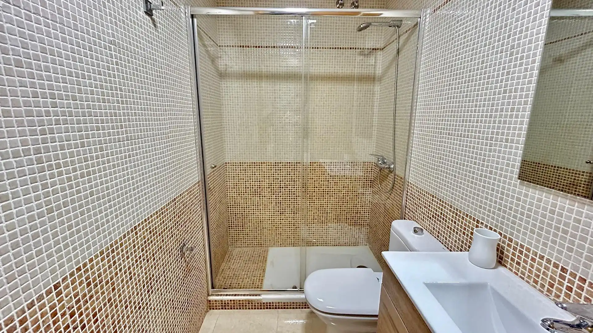 Appartamento con terrazza in vendita a Calle Calle de las Higueras, 95, imagen 52