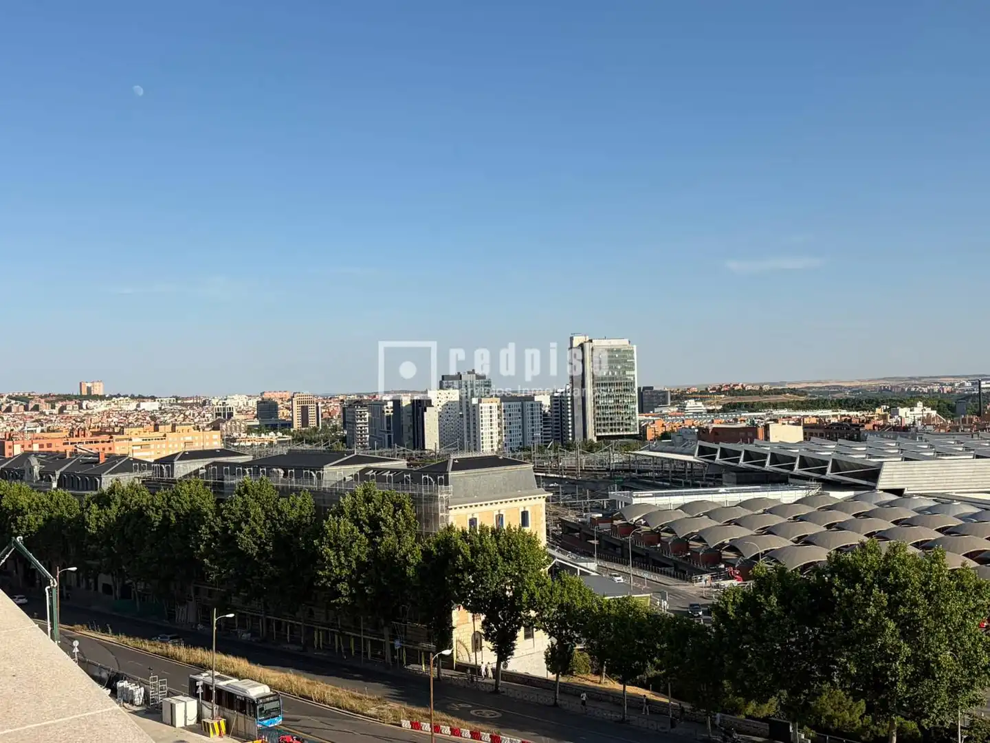 Exterior view of Attic for rent in Madrid  with Air Conditioner, Heating and Terrace