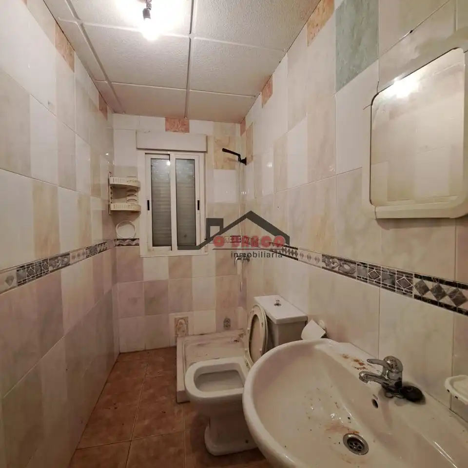 Casa amb terrassa en venda a AVDA BIERZO, imagen 11