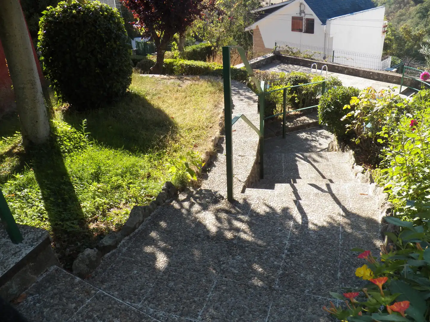 Garden of Detached homes for sale in Miraflores de la Sierra  with Private garden and Swimming Pool