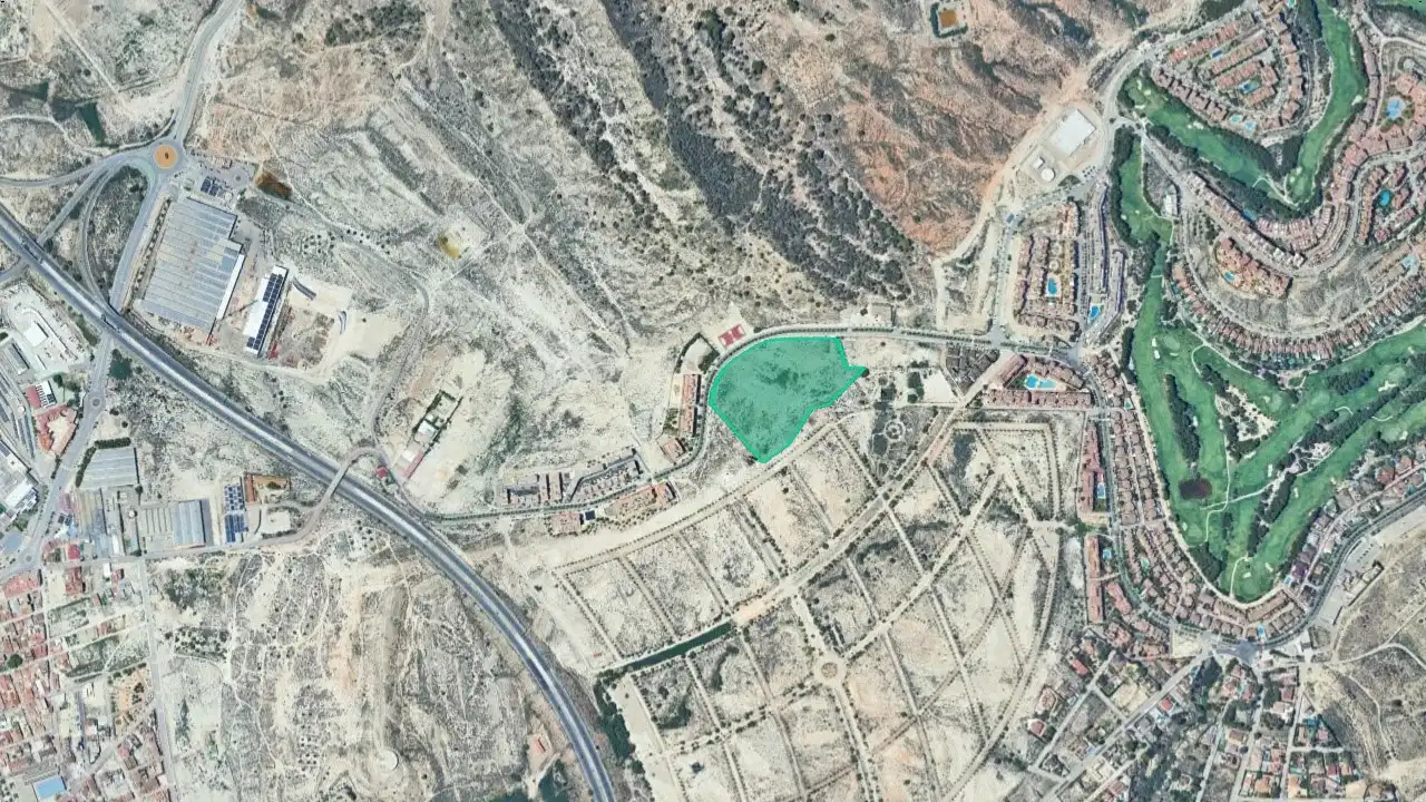 Terreny residencial en venda a Avenida del Golf, imagen 2