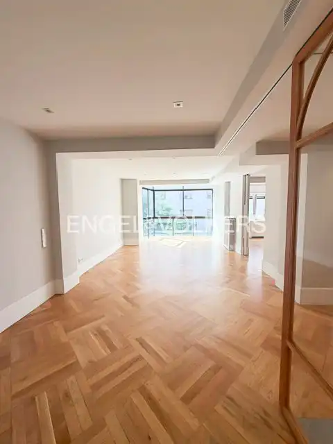 Vista exterior de Piso de alquiler en Madrid con Aire acondicionado, Calefacción y Parquet