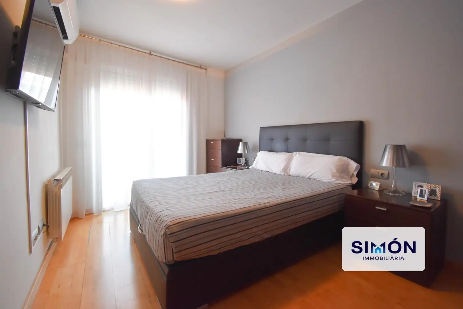 Bedroom of Flat for sale in Manresa  with Air Conditioner, Heating and Storage room