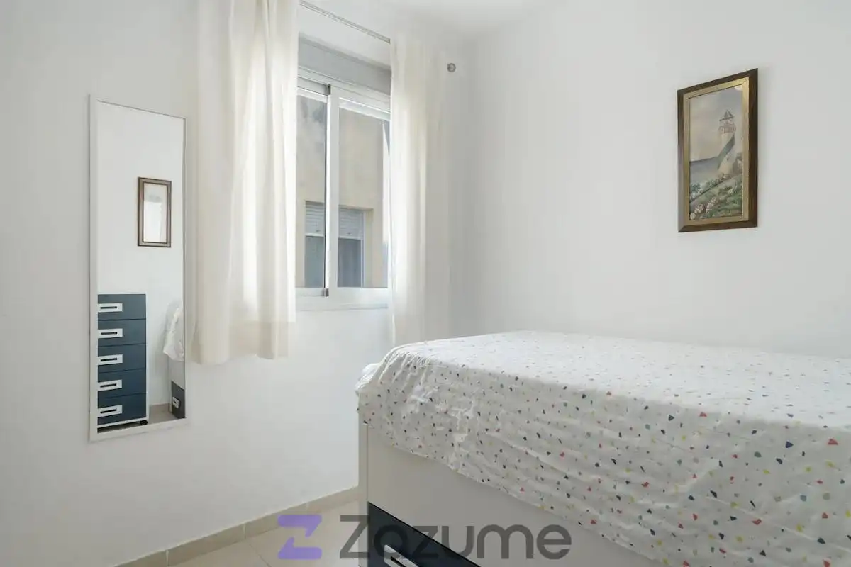 Dormitori de Casa adosada de lloguer en Barbate amb Aire condicionat, Terrassa i Moblat