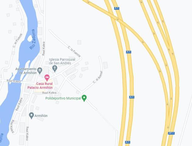 Casa adosada en Venta en Armiñón