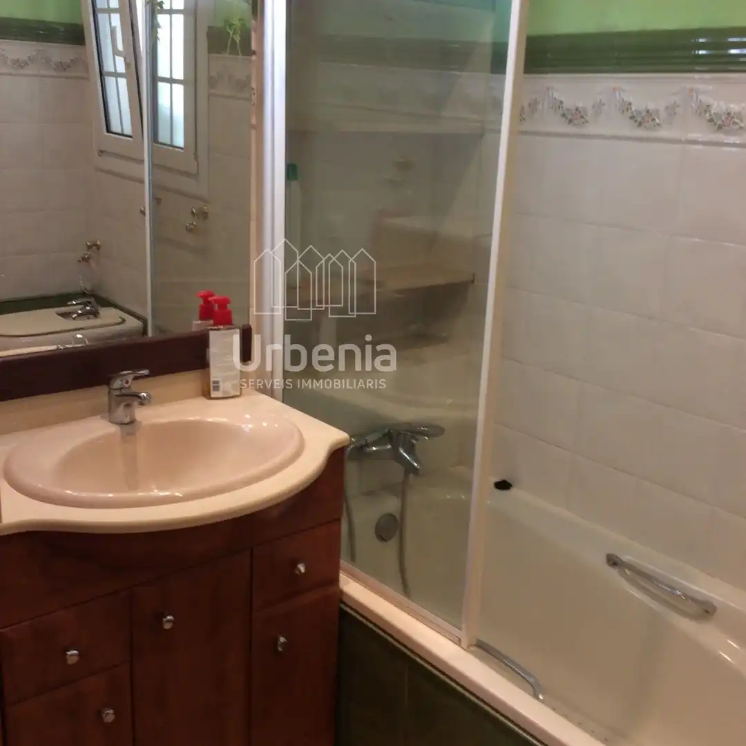 Villa avec piscine à vendre à Josep Pla i Casadevall de, imagen 6
