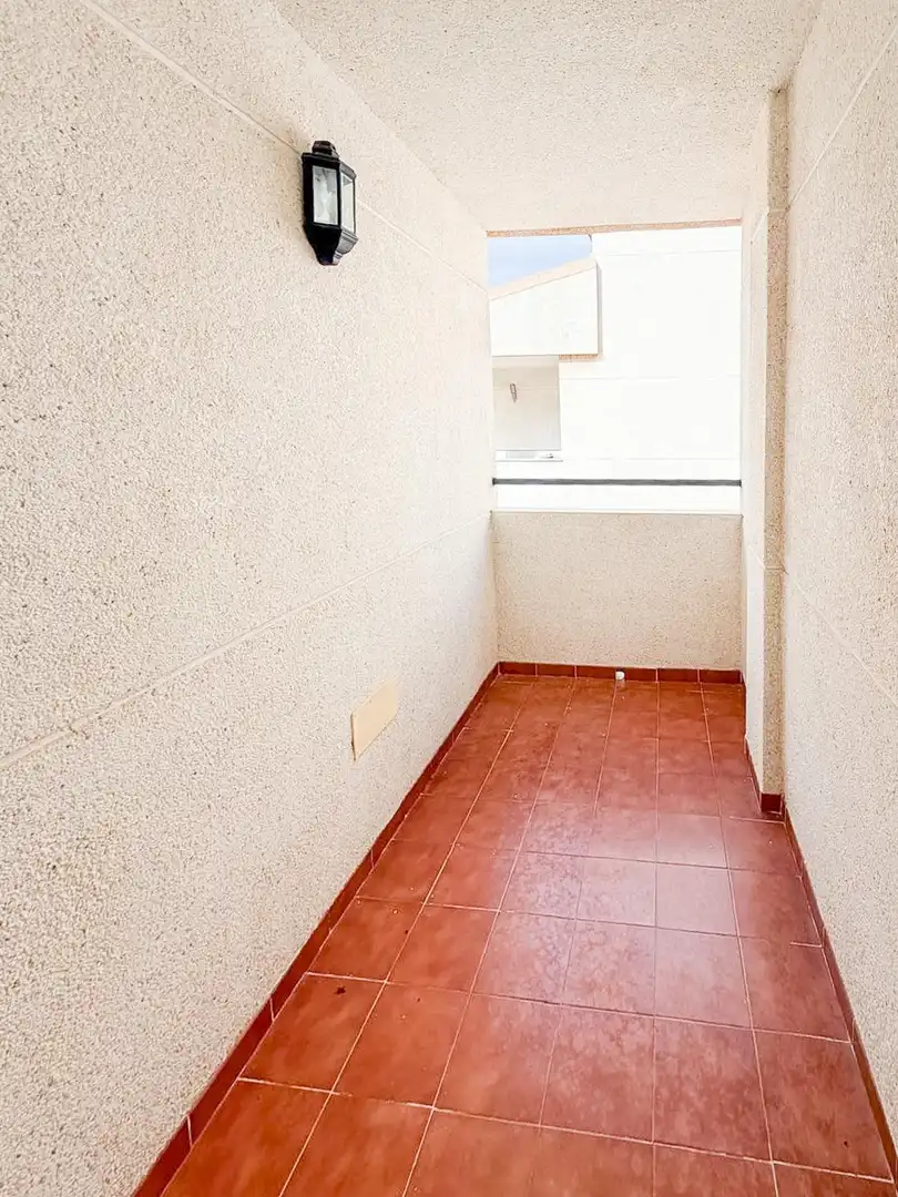 Terrassa de Casa adosada en venda en Alhaurín de la Torre amb Aire condicionat, Jardí privat i Terrassa