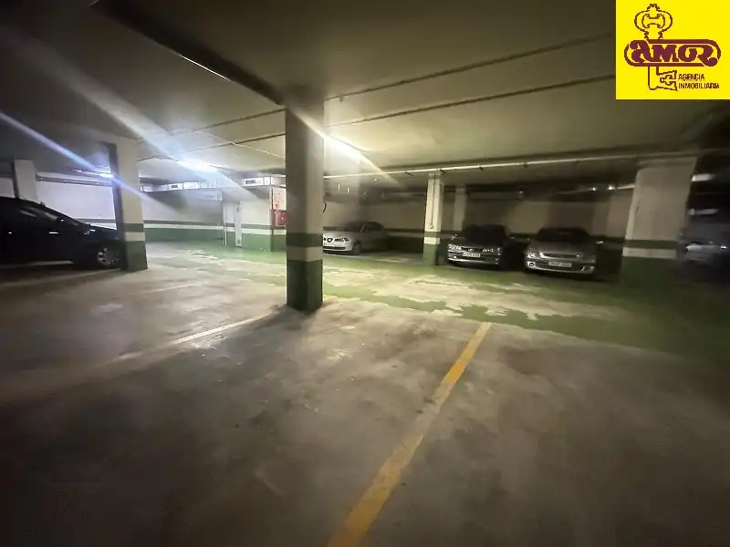 Aparcament amb ascensor en venda a Rúa de Eduardo Pondal, imagen 4