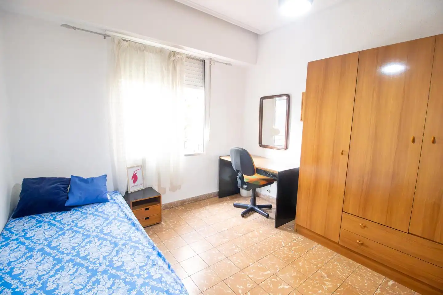 Schlafzimmer von Wohnung zur Miete in Valencia mit Möbliert