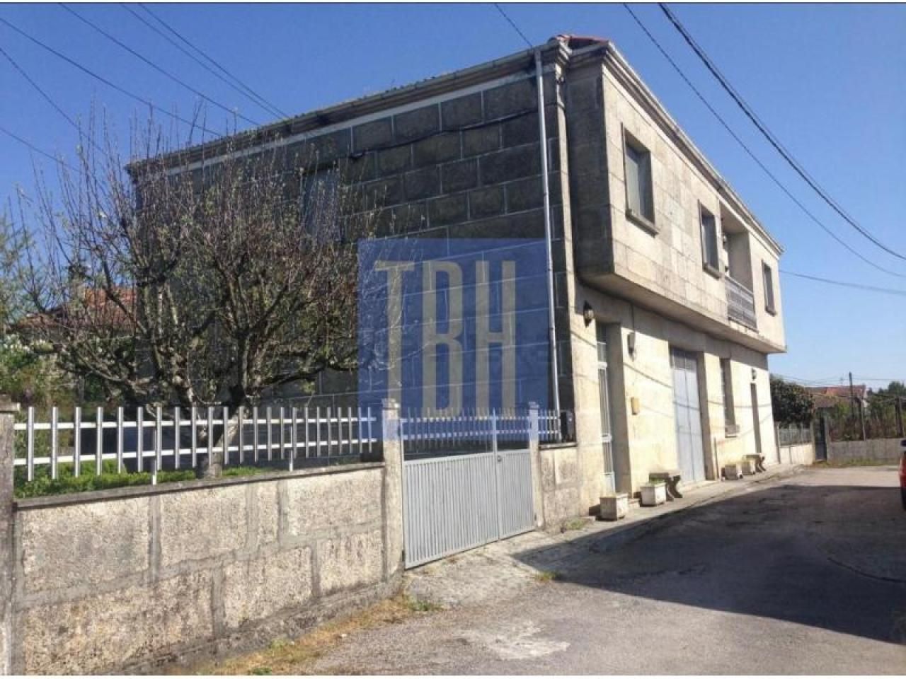 Exterior view of House or chalet for sale in O Carballiño    with Heating, Private garden and Furnished