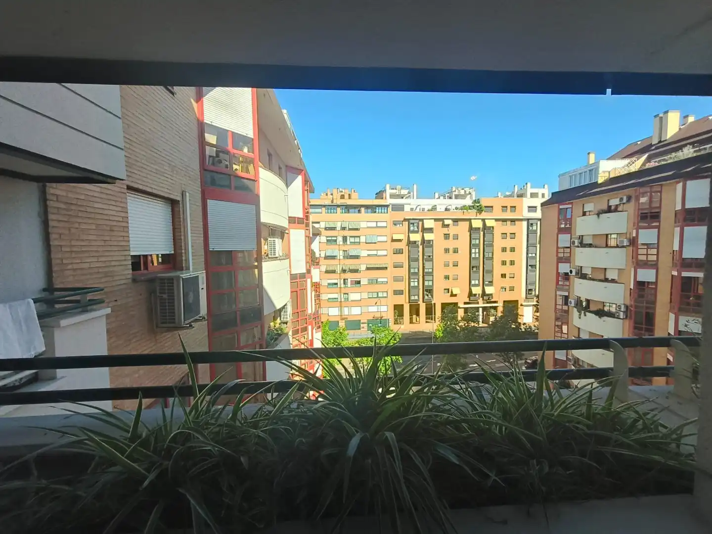 Vista exterior de Pis de lloguer en Madrid amb Calefacció i Traster